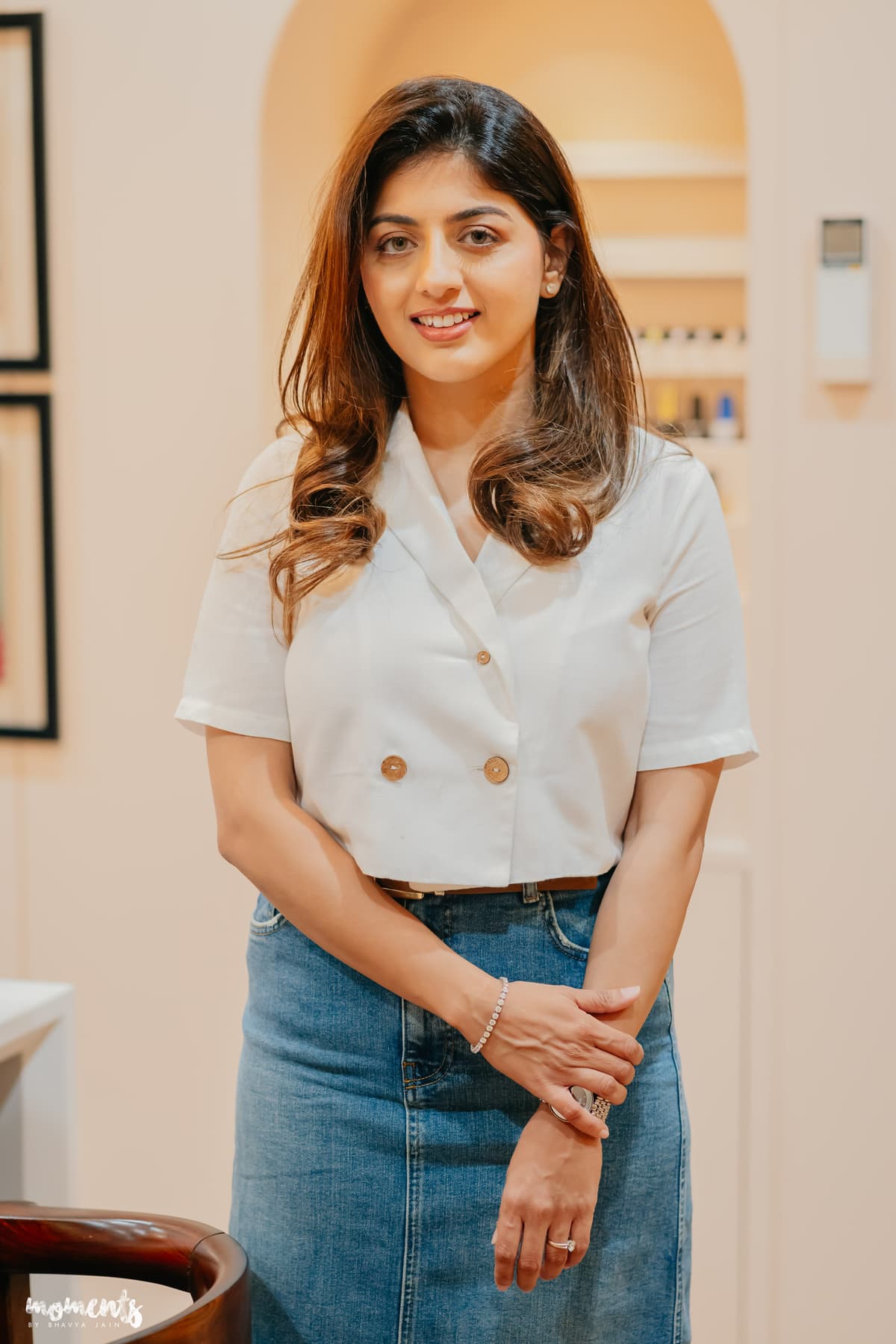 A professional portrait of Arneeb.